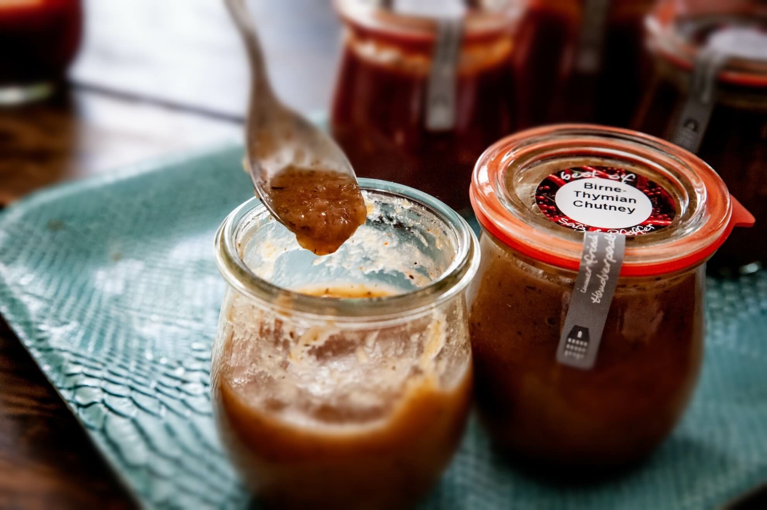 Birne - Thymian Chutney mit Frankenwein - Salz &amp; Pfeffer · Antje Wiech